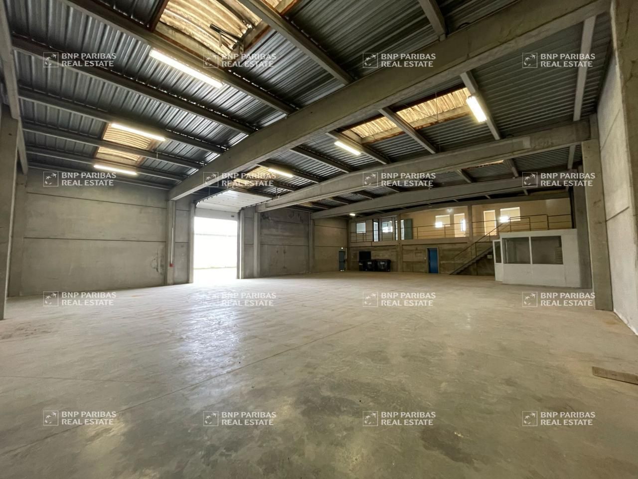 Location Activité 700 m² non divisibles 62220 Carvin