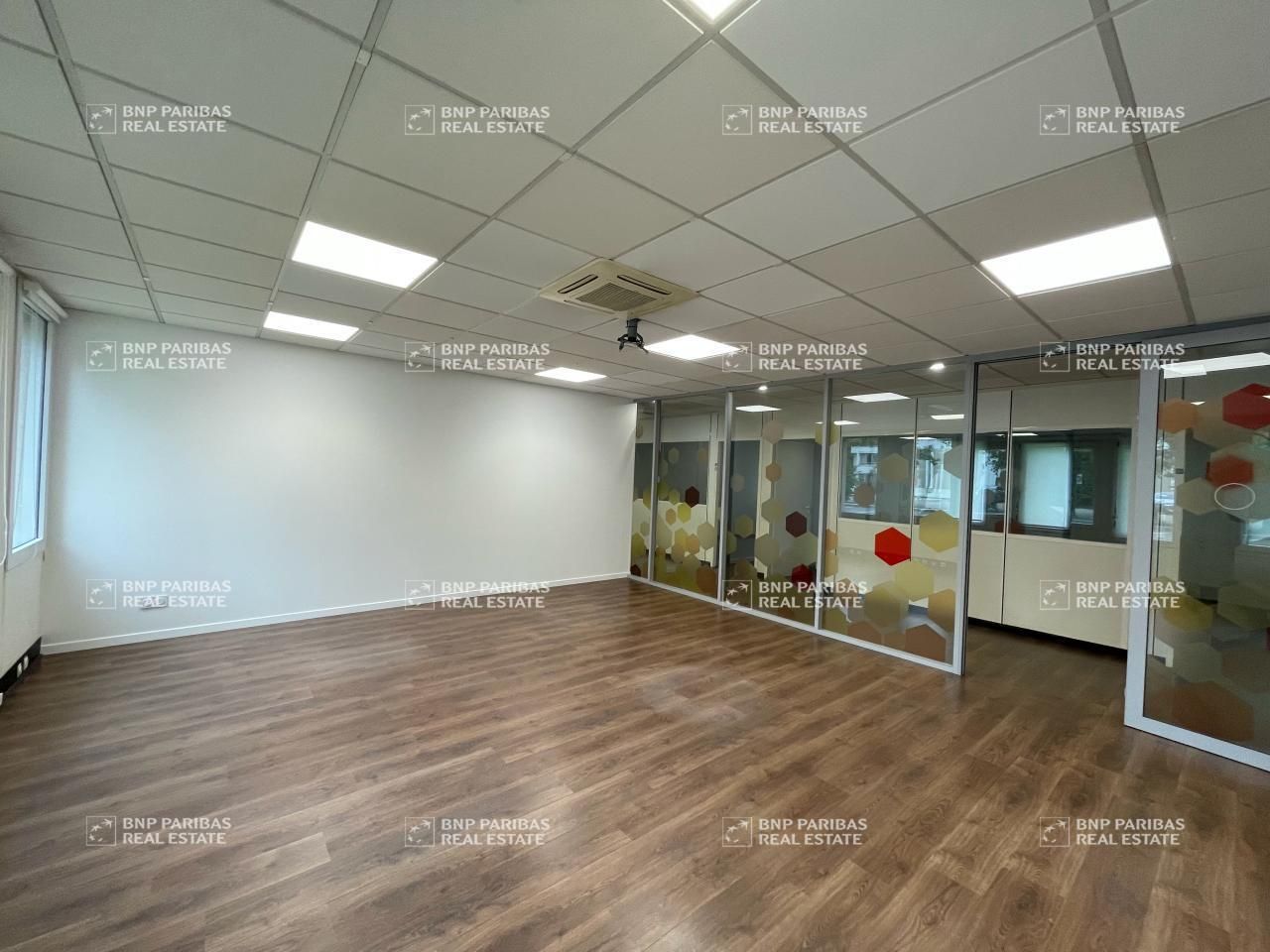 1166 m² pour ce bureaux en vente à Meylan