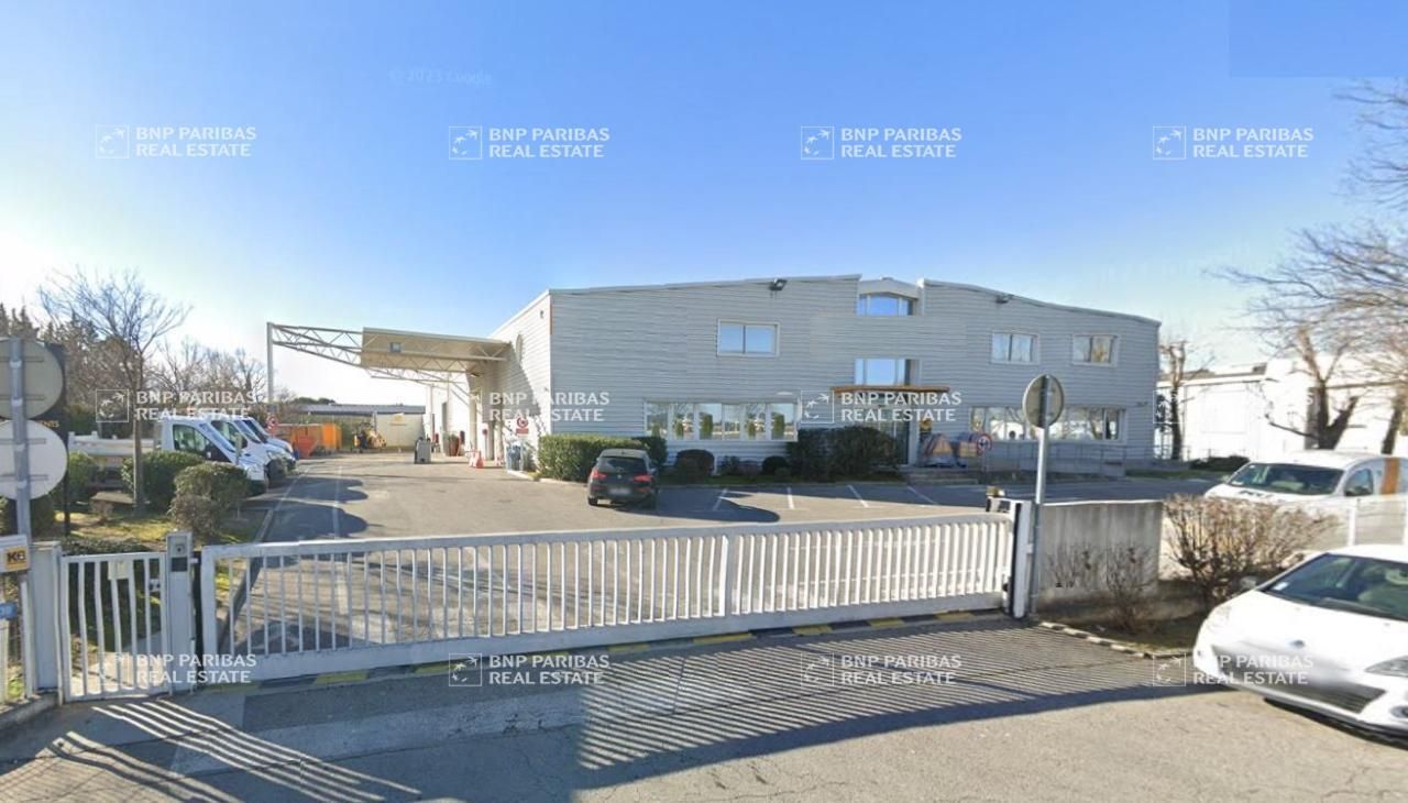 Location Activité 1300 m² non divisibles 13290 Les milles