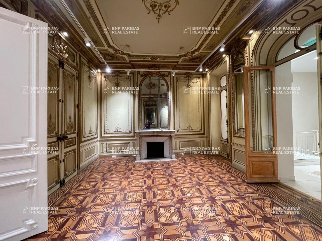 310 m² pour ce bureaux en vente à Marseille