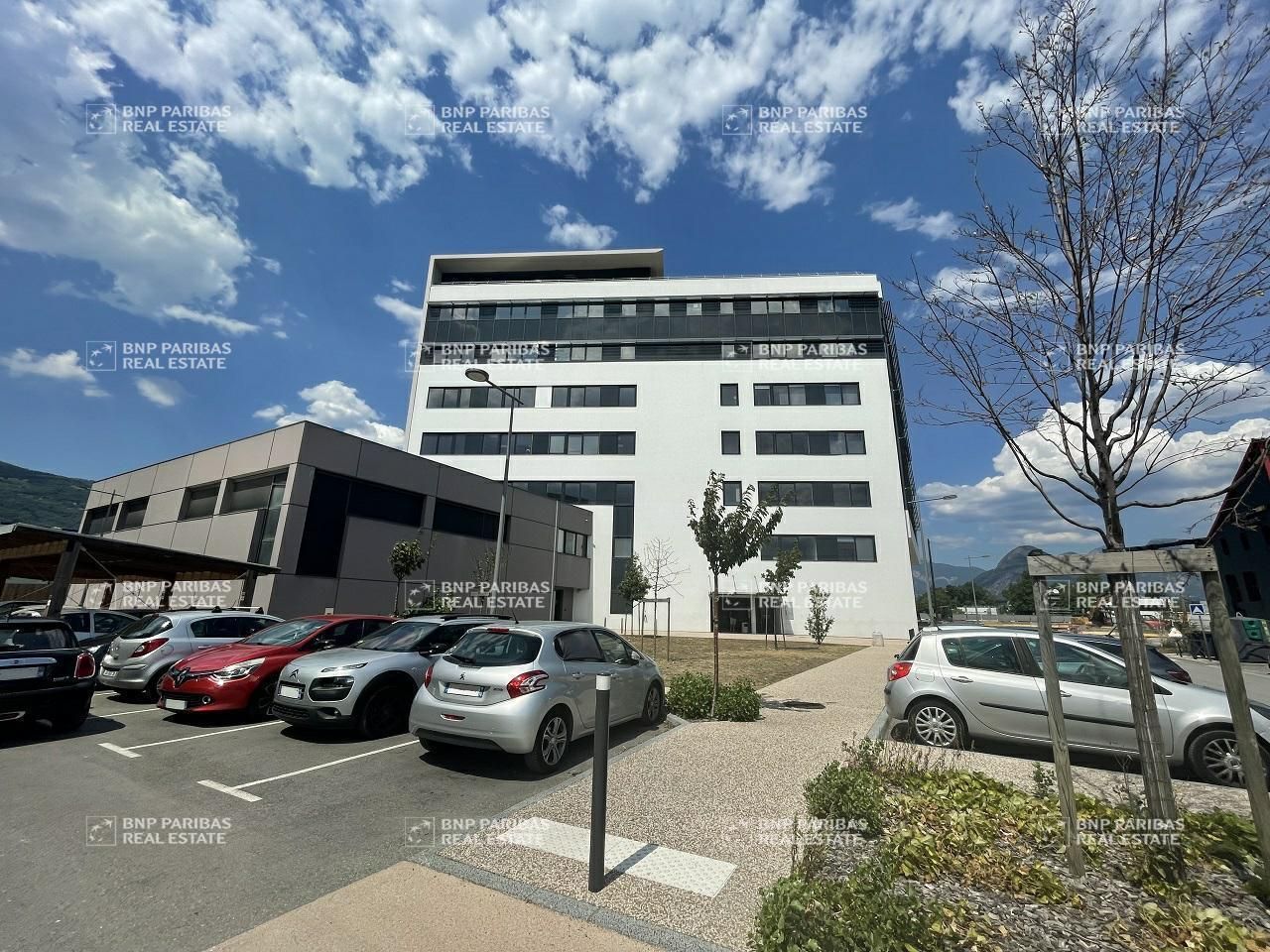 Location Bureaux 1548 m² divisibles 38130 Échirolles