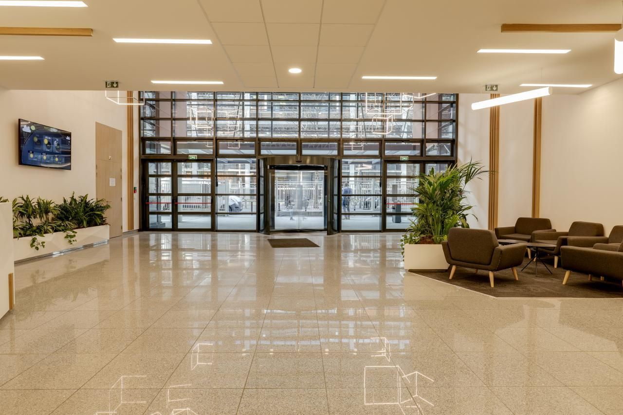 Location Bureaux 18342 m² divisibles 93100 Montreuil