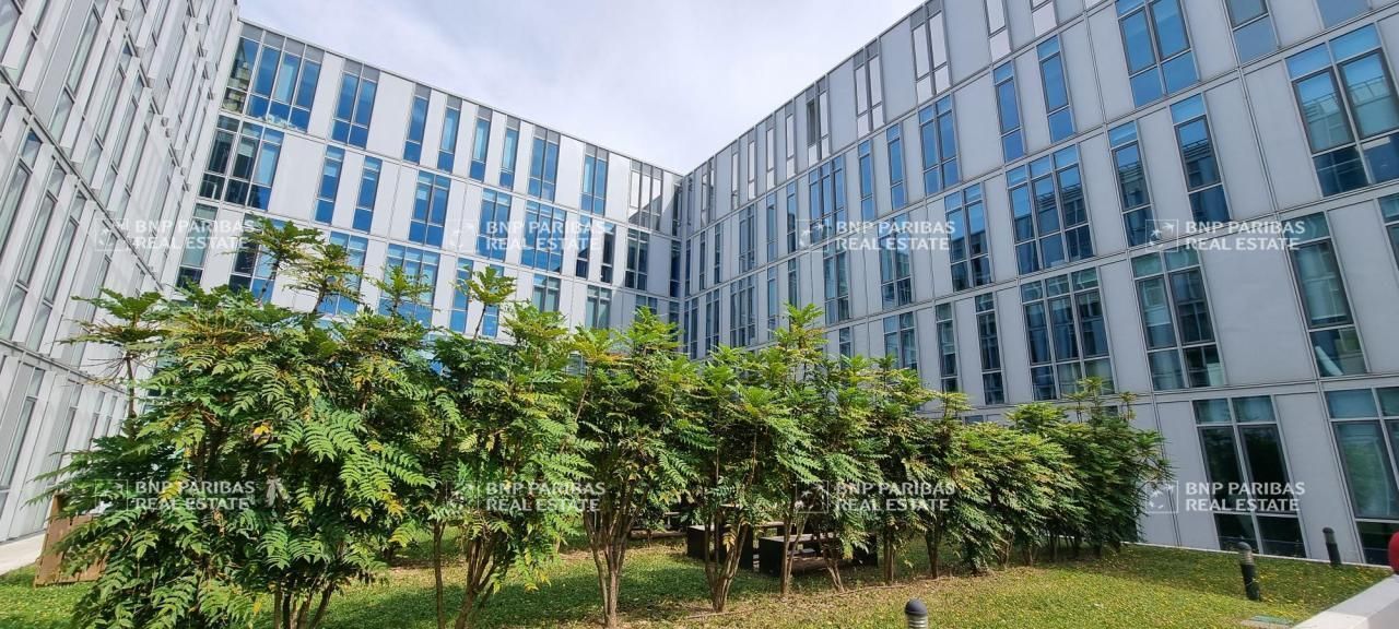 827 m² pour ce bureaux en location à Lyon