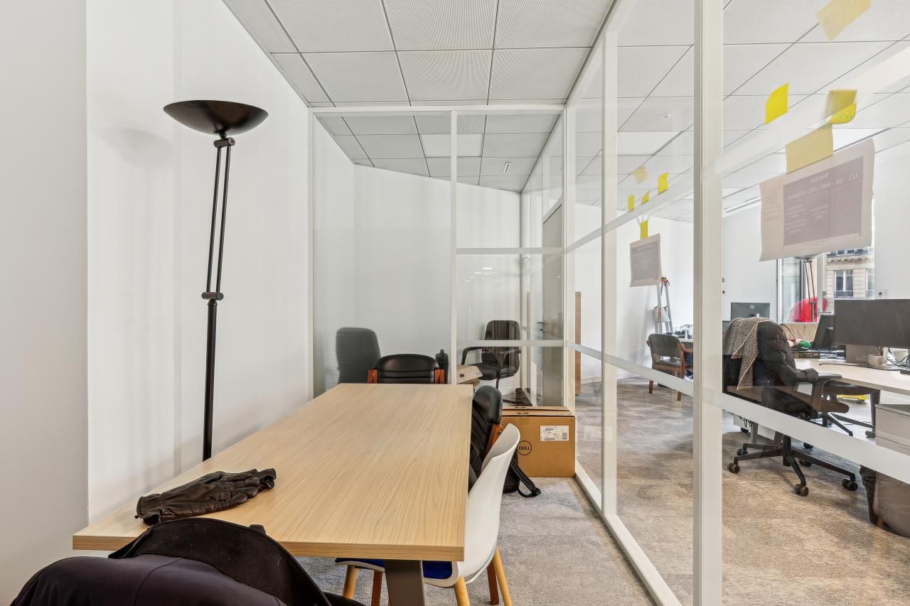 379 m² pour ce bureaux en location à Paris