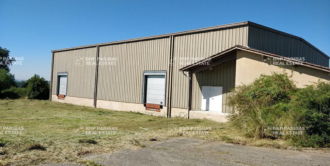 3100 m² pour ce activité en vente à Saint-clément-les-places
