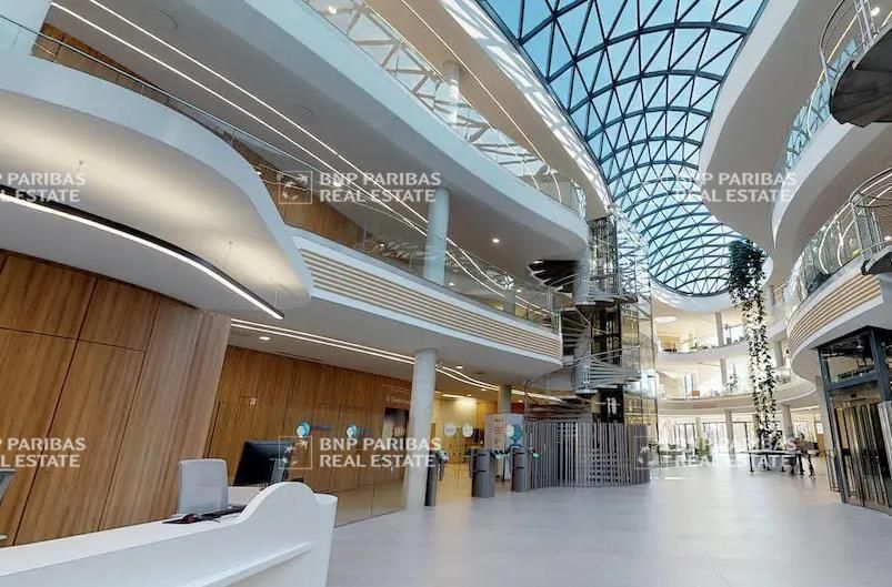 3448 m² pour ce bureaux en location à Limonest