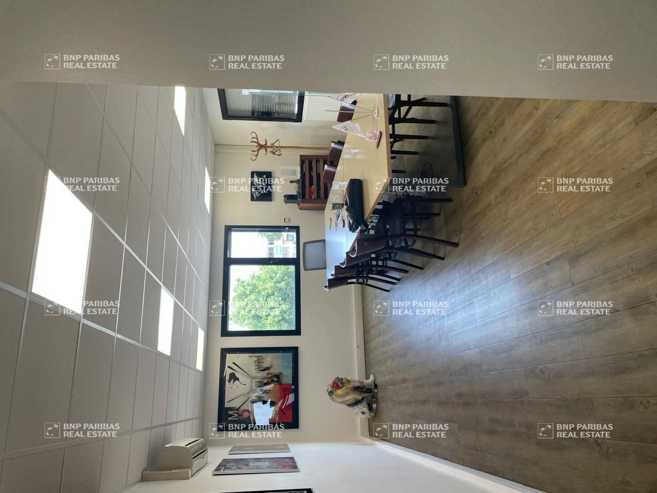 3300 m² pour ce activité en location à Chassieu