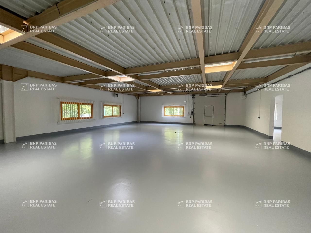 1162 m² pour ce pme-pmi en location à Croissy-beaubourg