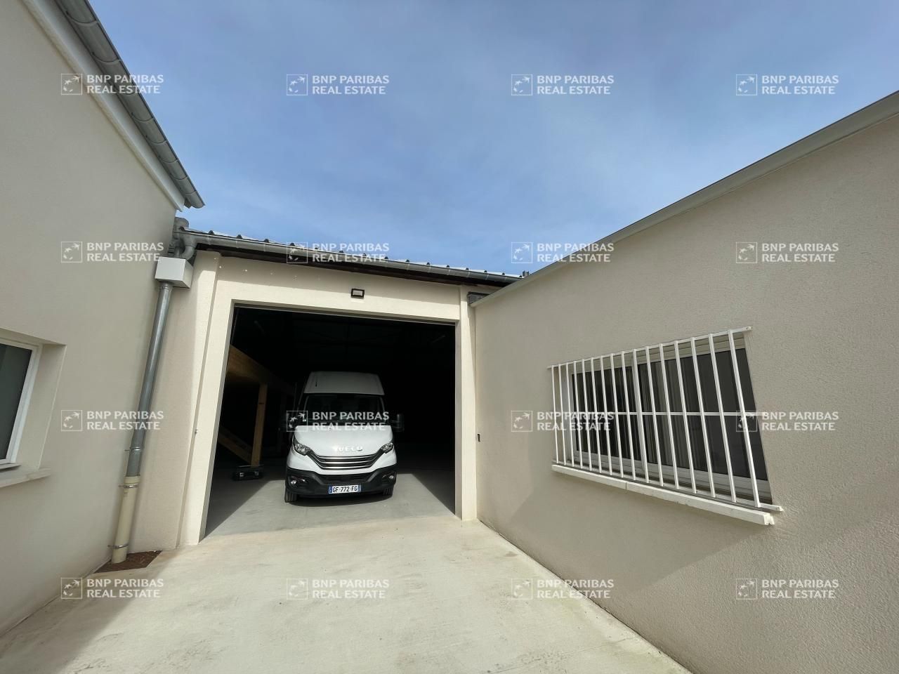 422 m² pour ce activité en location à Beaune