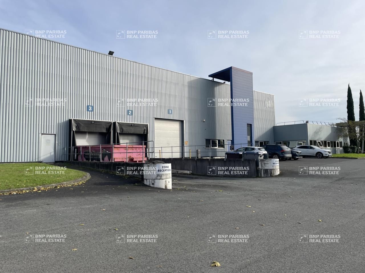 6223.5 m² pour cetentrepôts classe b en location à Blanquefort
