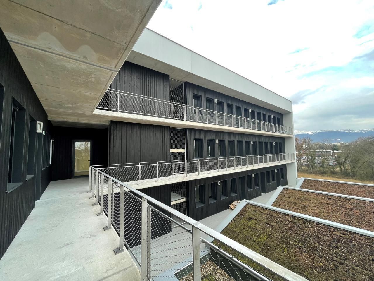 Location Bureaux 406.87 m² divisibles 01210 Ferney-voltaire