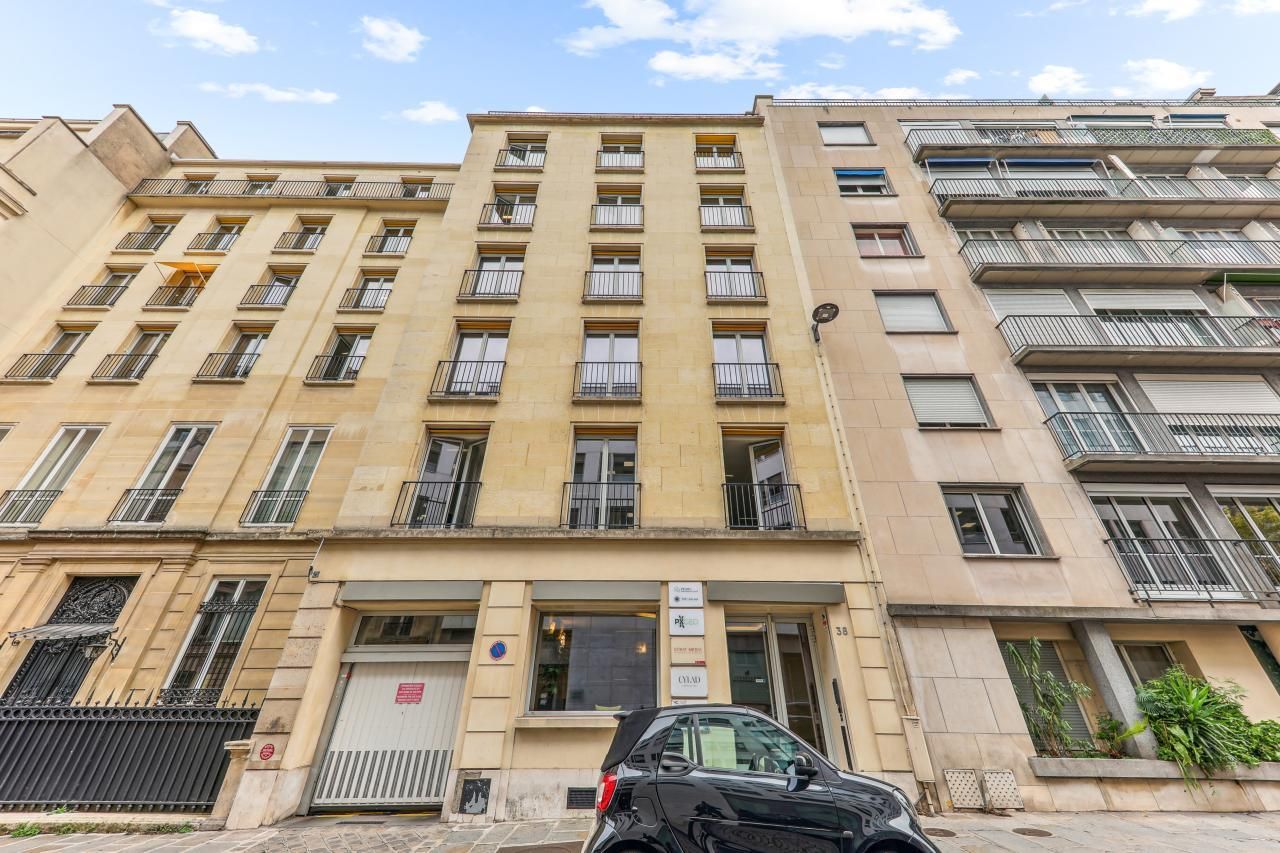 Location Bureaux 78 m² non divisibles 75008 Paris