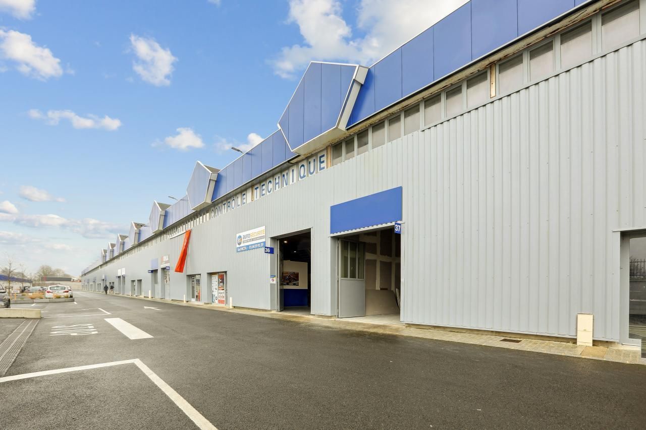 Location PME-PMI 7106.67 m² divisibles 77000 Vaux-le-pénil