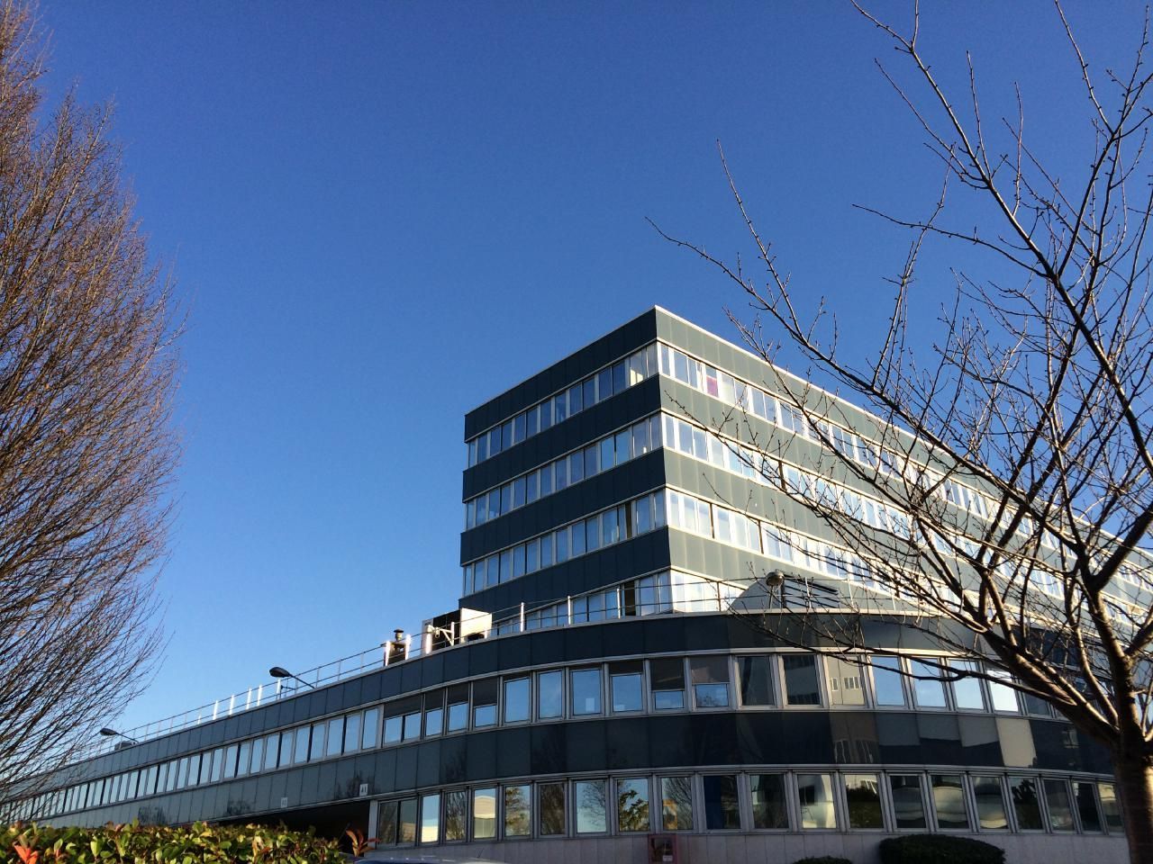 Location PME-PMI 950.11 m² divisibles 92000 Nanterre