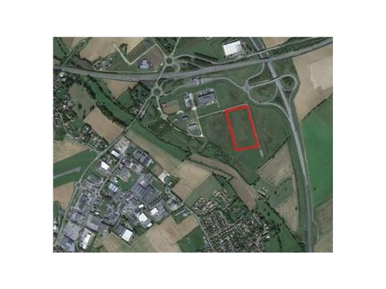 Vente Entrepôts classe A 18861.3 m² non divisibles 61000 Cerise