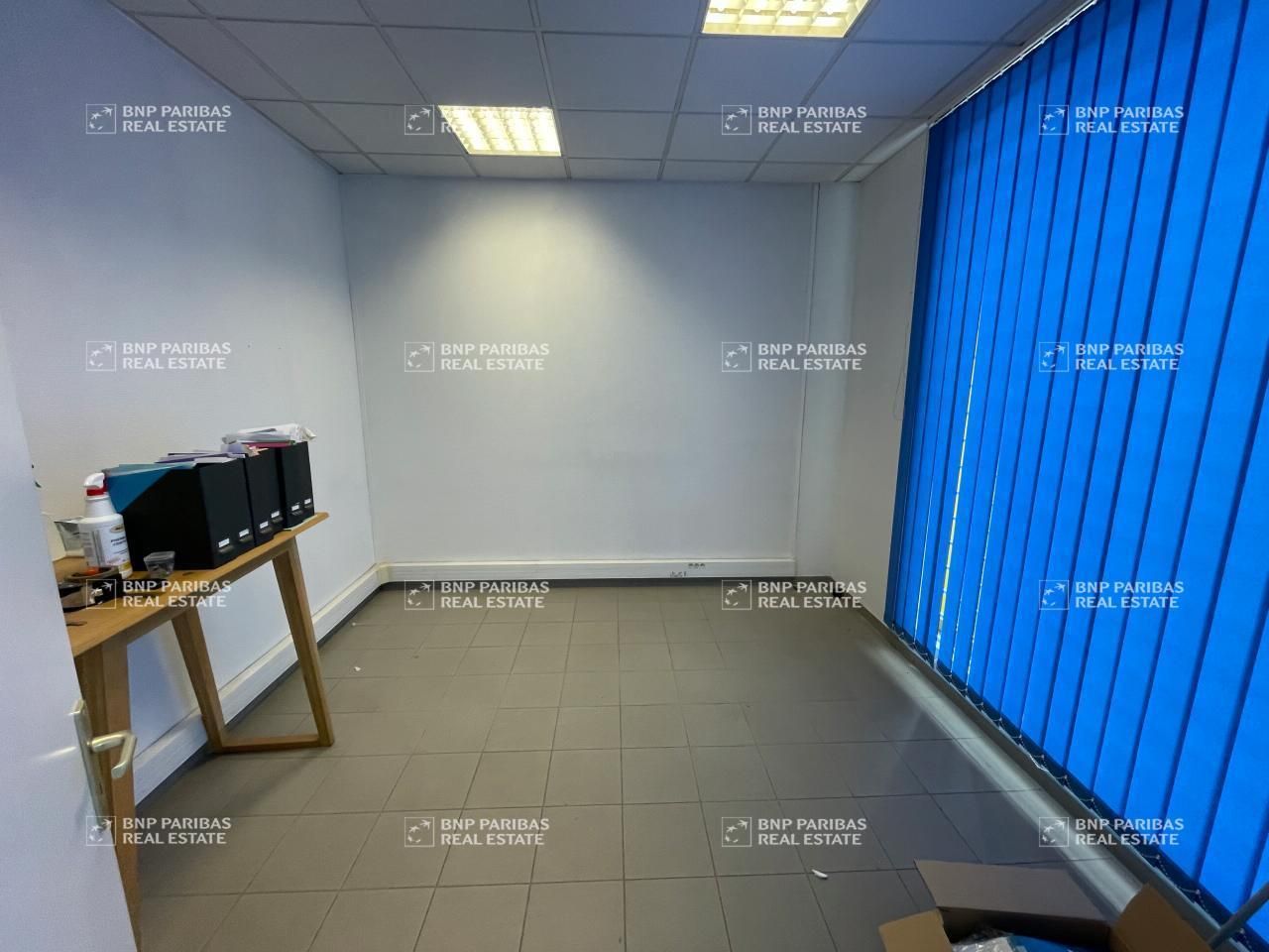 200 m² pour ce activité en location à Marly