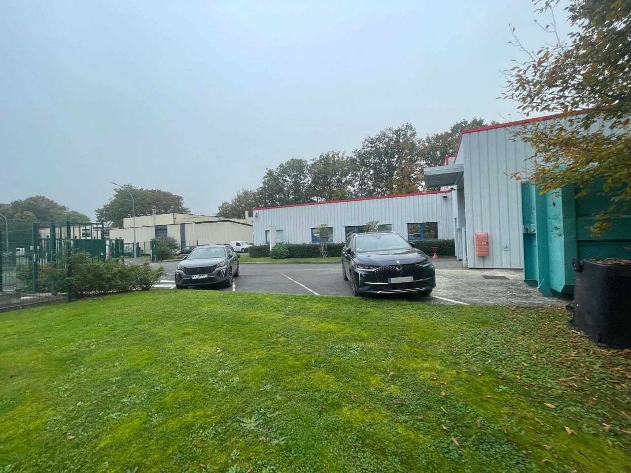 1550 m² pour ce activité en location à Cheptainville