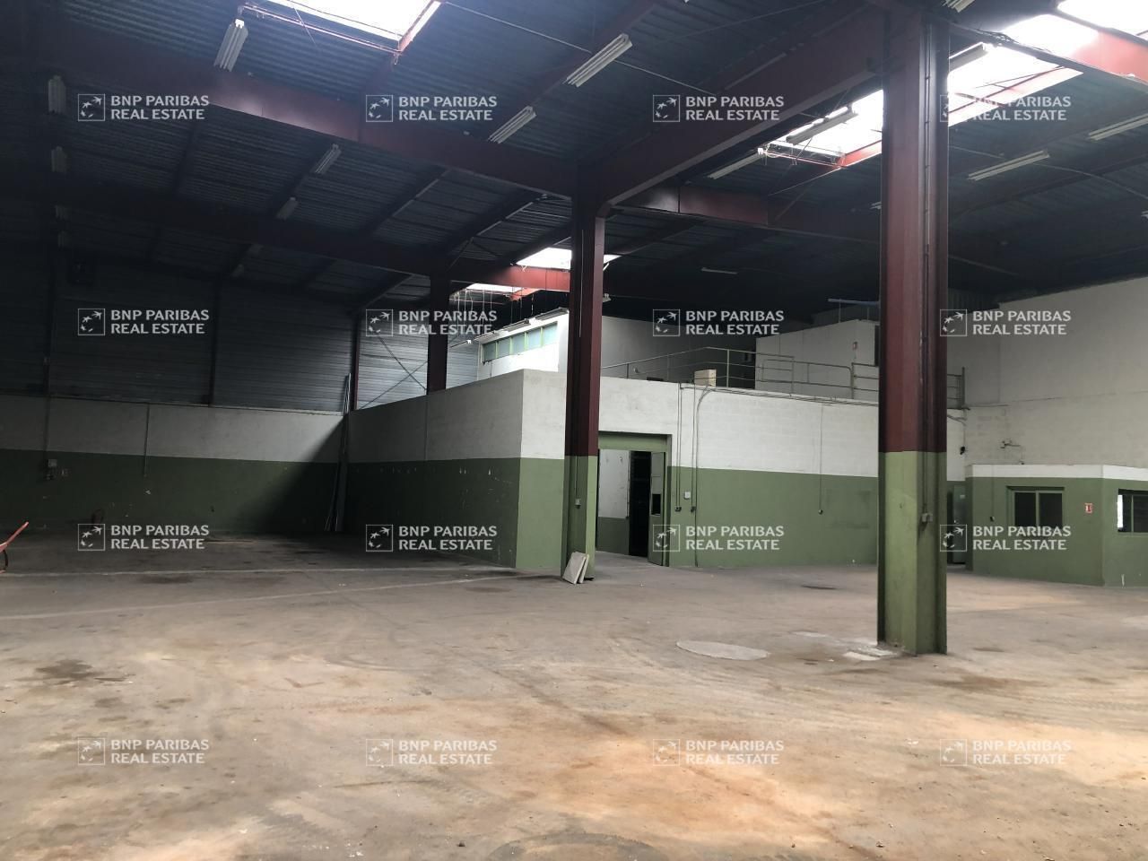 1254 m² pour ce activité en location à Aubagne