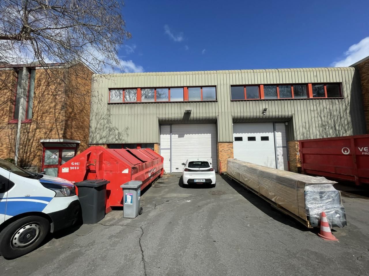 Location PME-PMI 1044 m² non divisibles 93150 Le blanc-mesnil