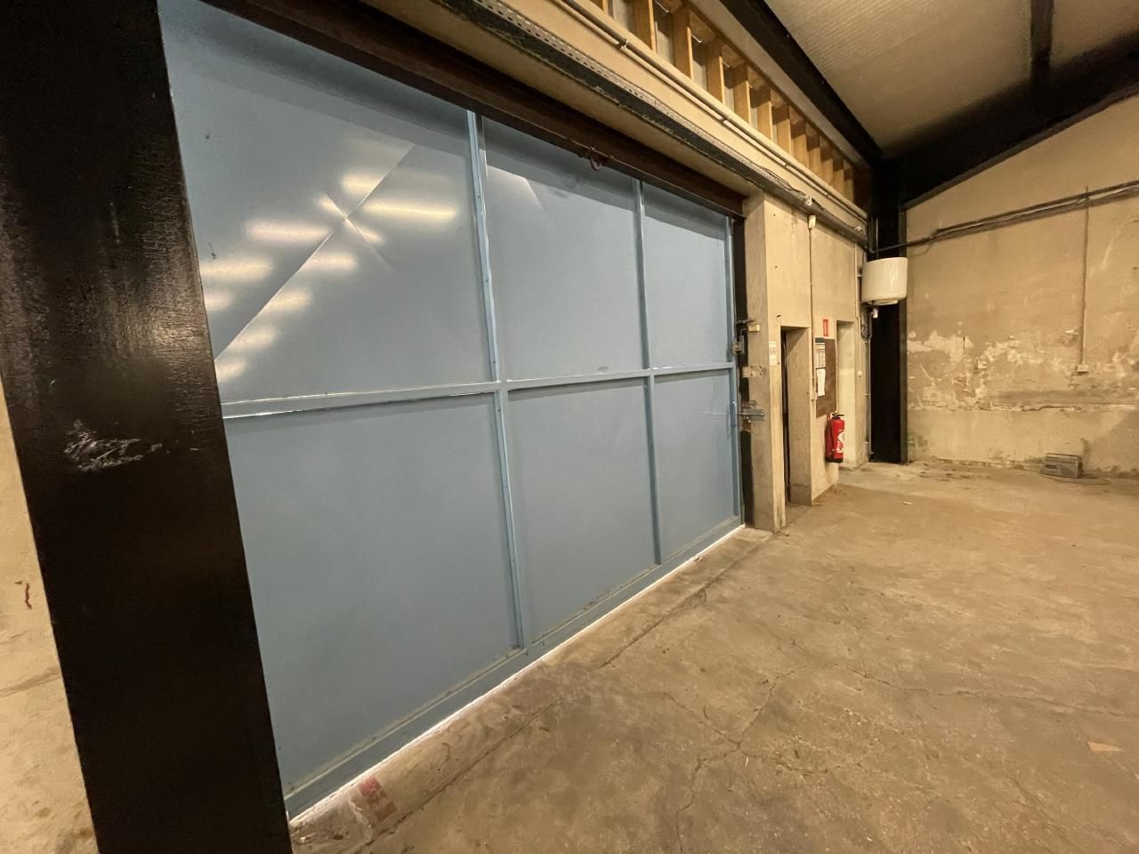 325 m² pour ce pme-pmi en location à Neuilly-plaisance