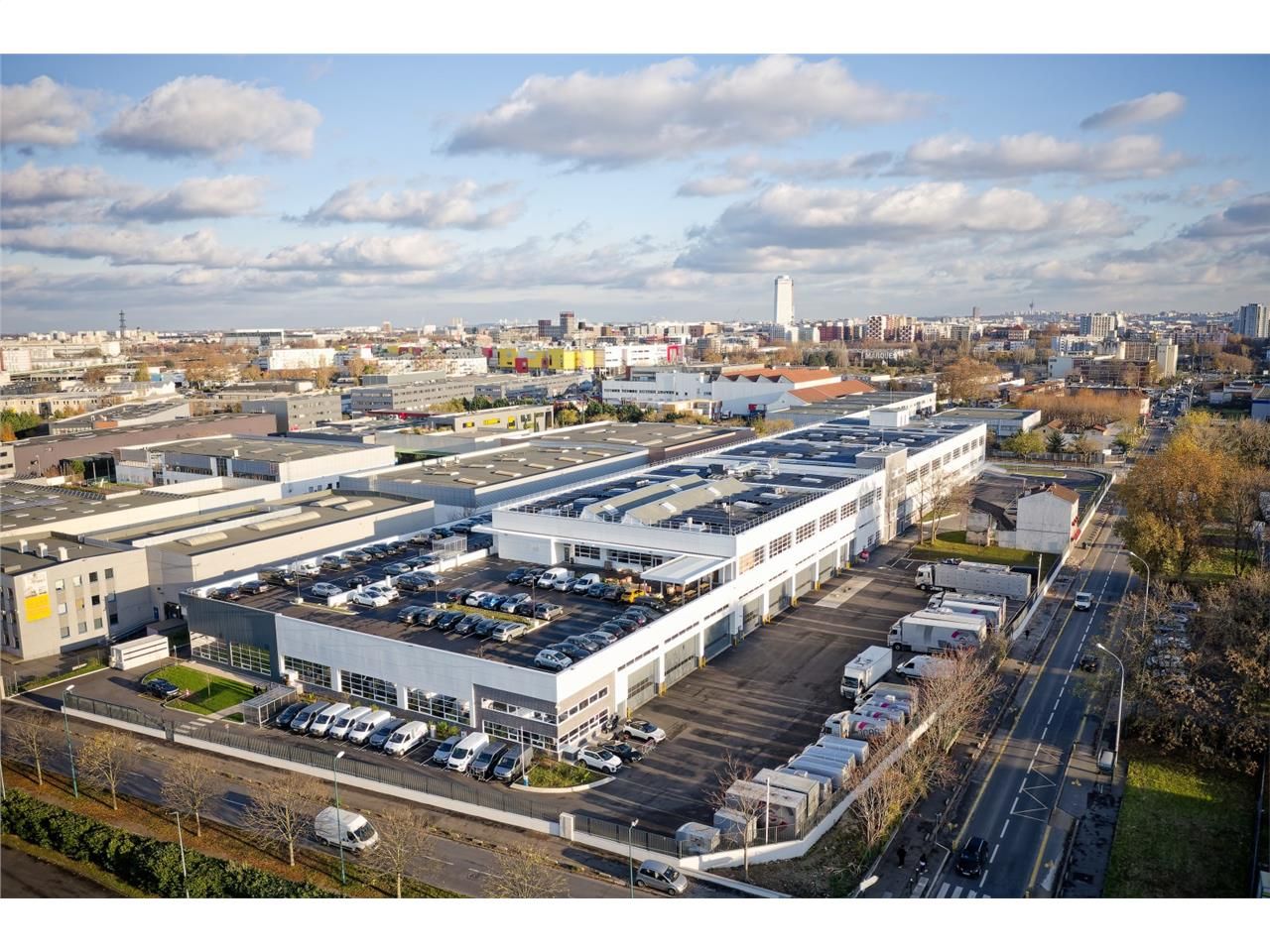 GENNEVILLIERS À LOUER "EXCLUSIVITÉ" CBRE. En plei