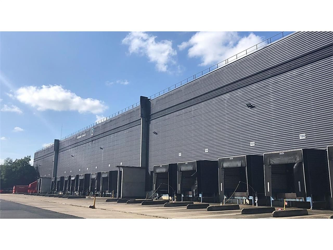 SAVIGNY-LE-TEMPLE (77), CBRE vous propose à la lo