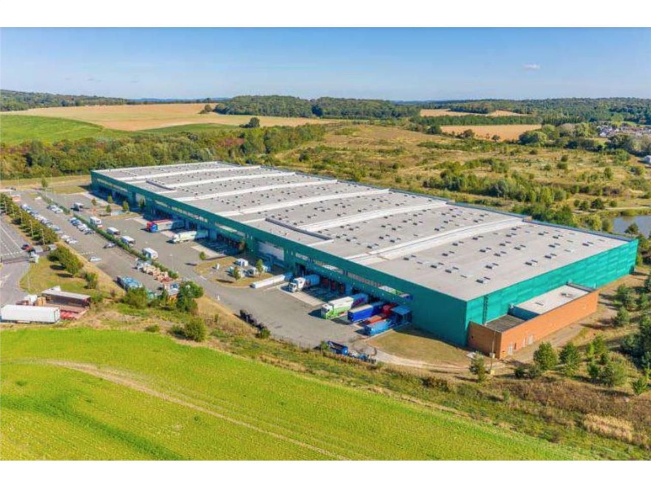 A 32 km de Paris, 11 km de l'aéroport internation