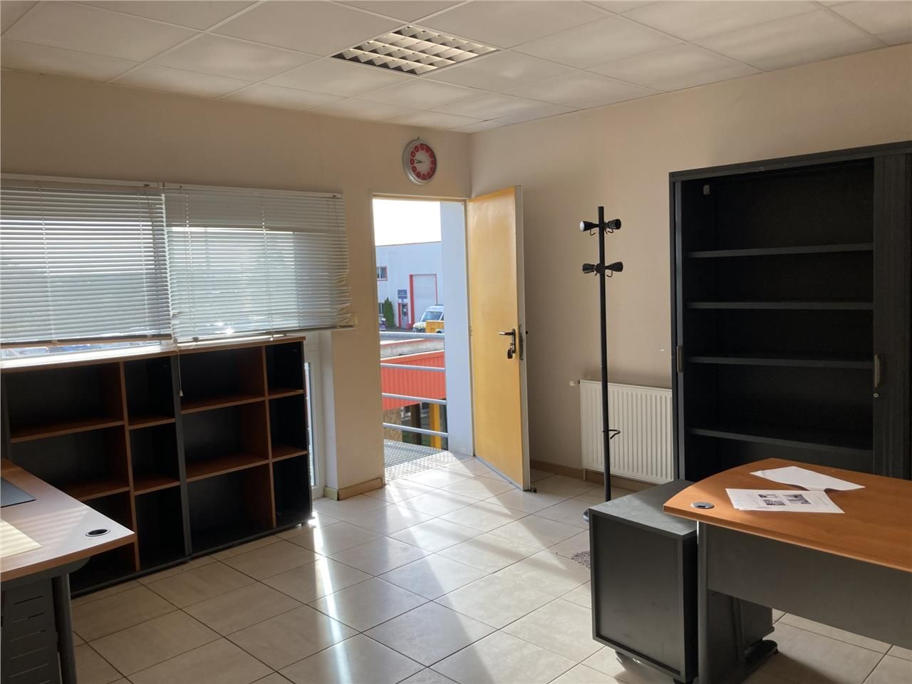 CBRE vous propose à louer une surface de bureau s