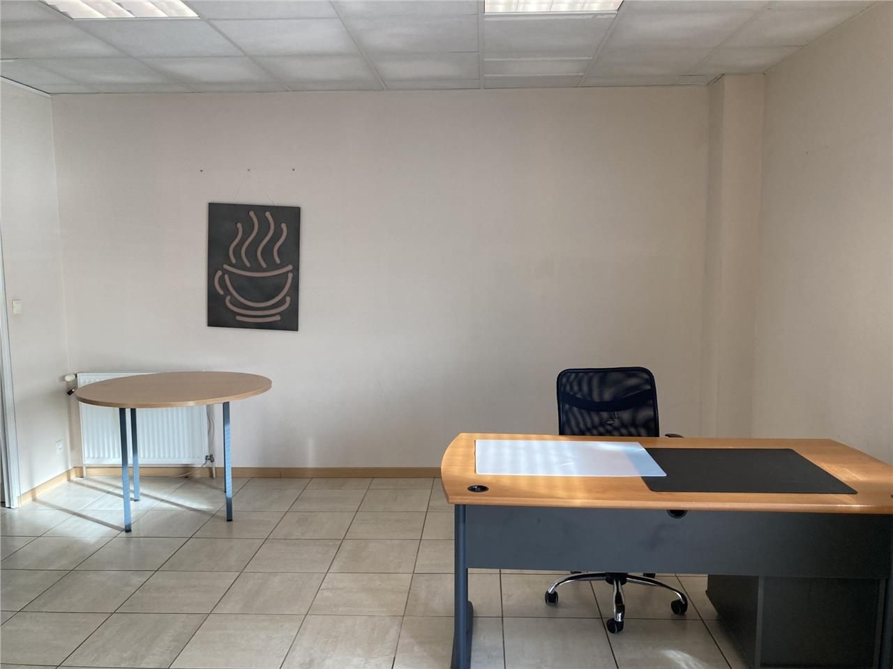 CBRE vous propose à louer une surface de bureau s