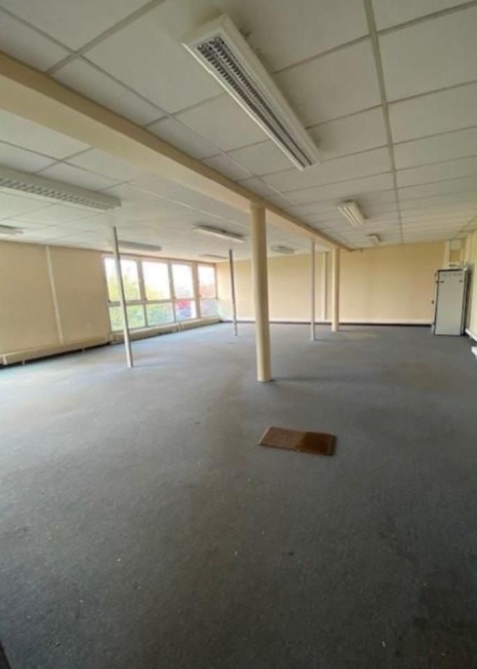 Location Bureaux 565 m² divisibles 76300 Sotteville-lès-rouen