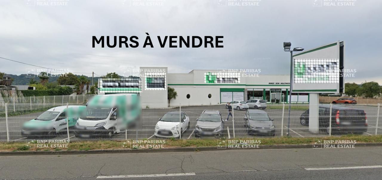 1000 m² pour ce local commercial en vente à Lons
