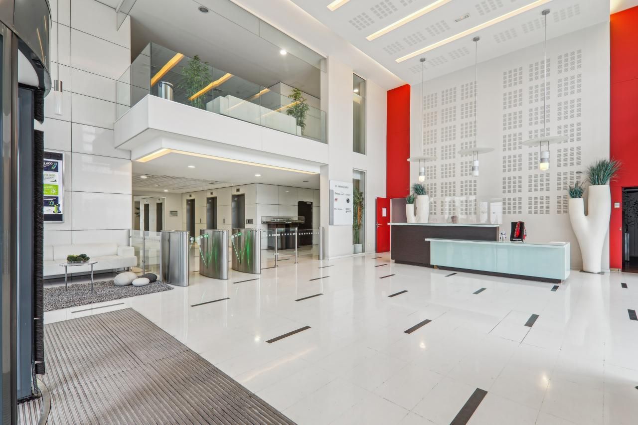 710 m² pour ce bureaux en location à Le bourget