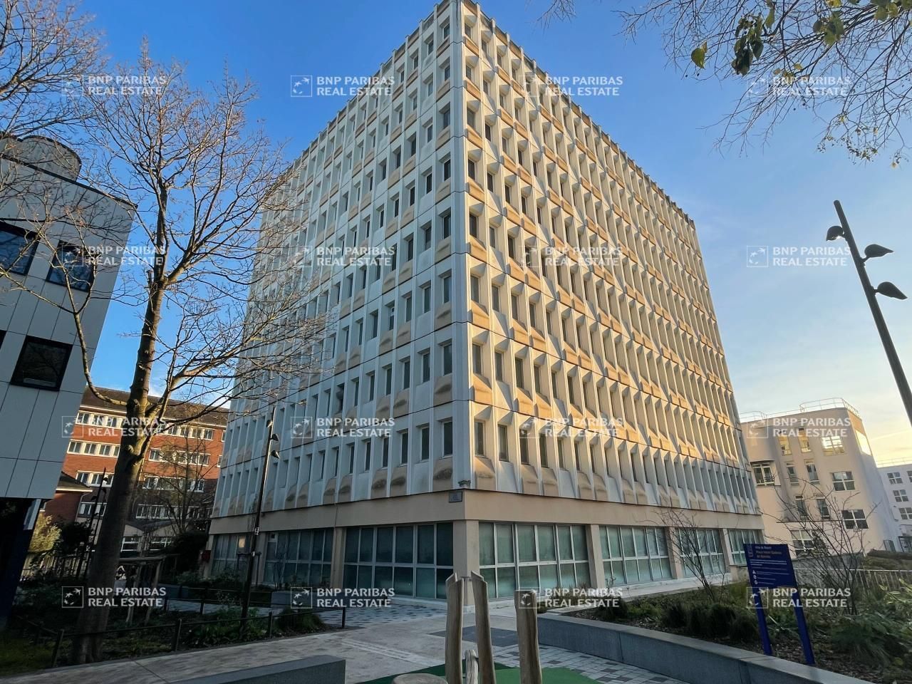 Location Bureaux 804 m² divisibles 76100 Rouen