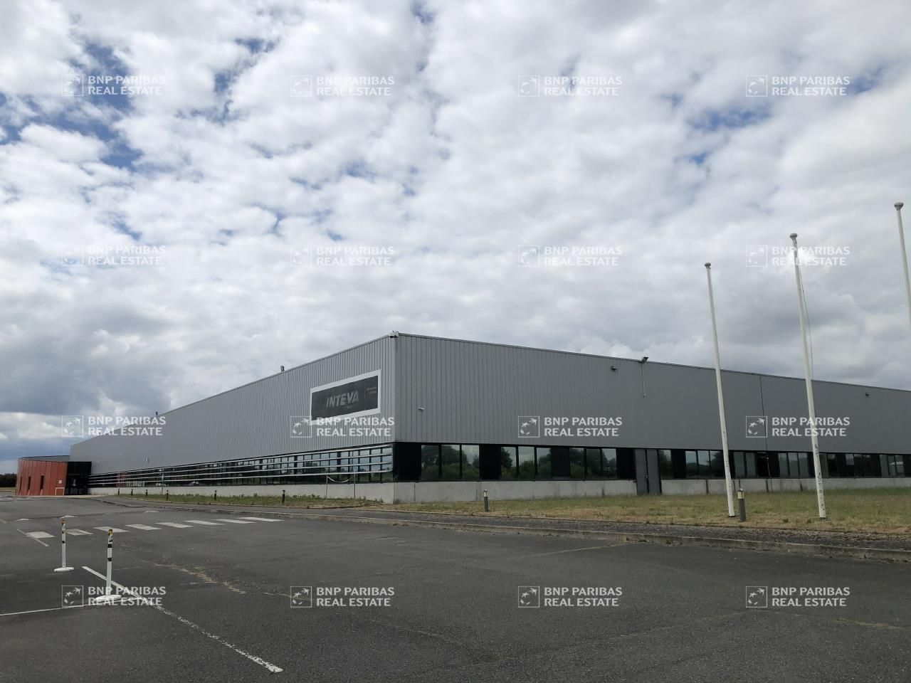 15000 m² pour ce activité en vente à Sully-sur-loire