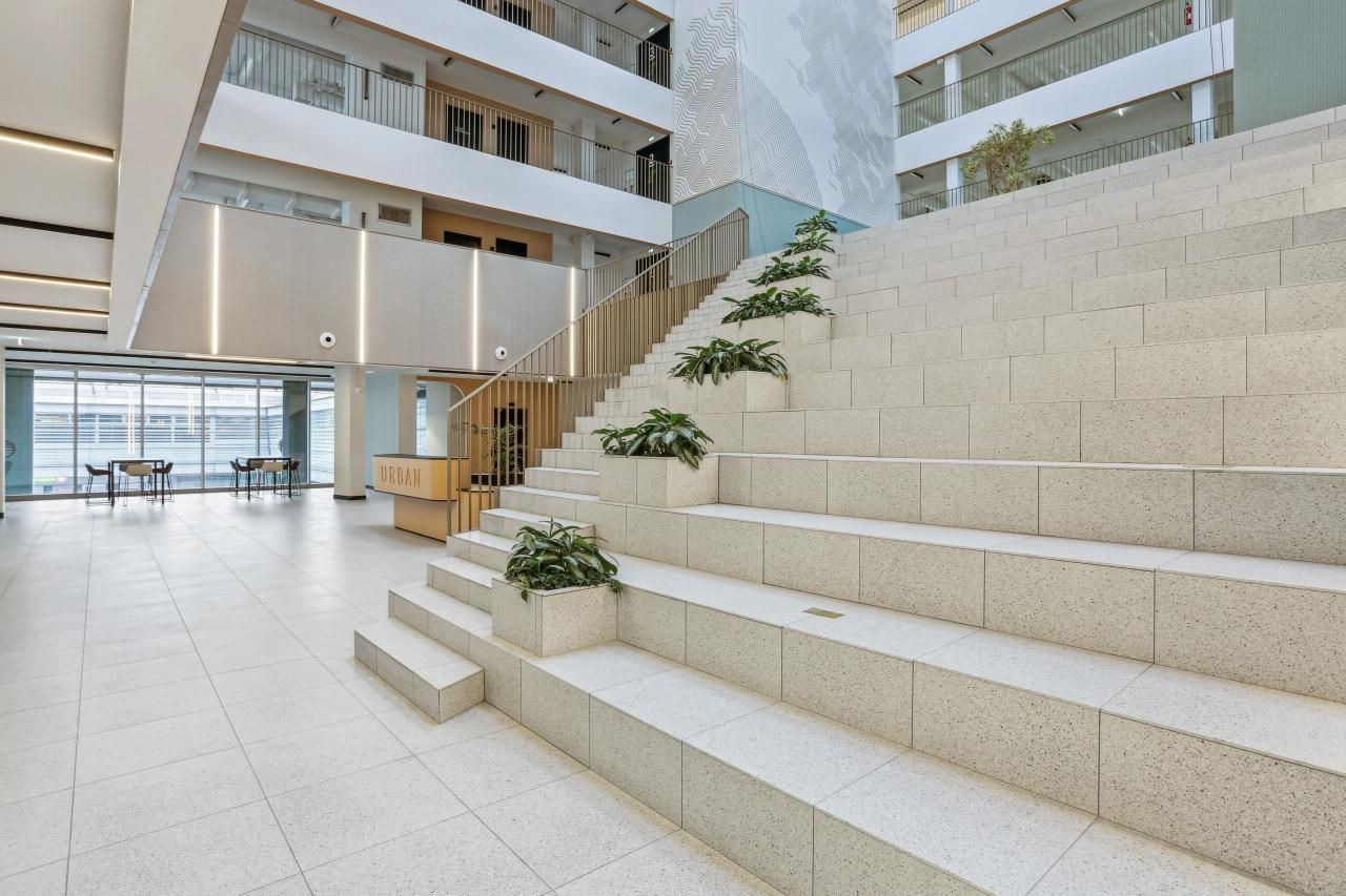 5122.66 m² pour ce bureaux en location à Montreuil