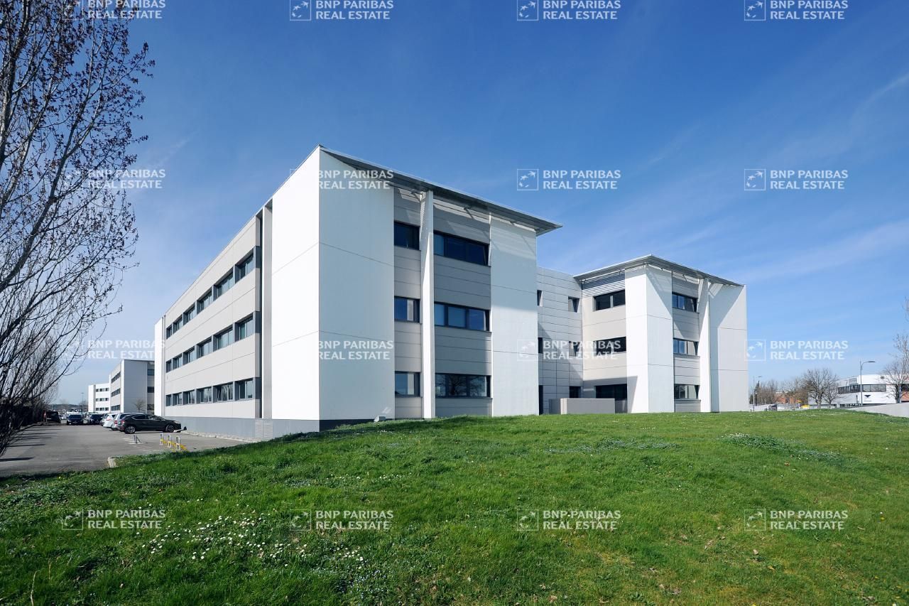 Location Bureaux 2944 m² divisibles 31700 Blagnac