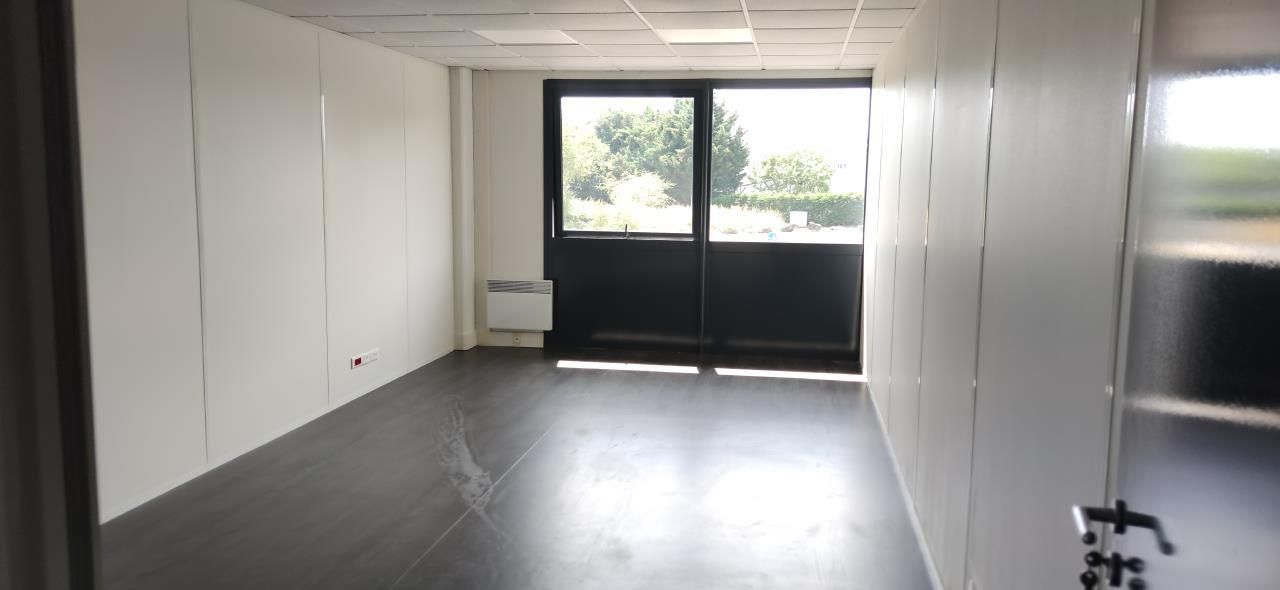 731 m² pour ce bureaux en location à Herblay-sur-seine
