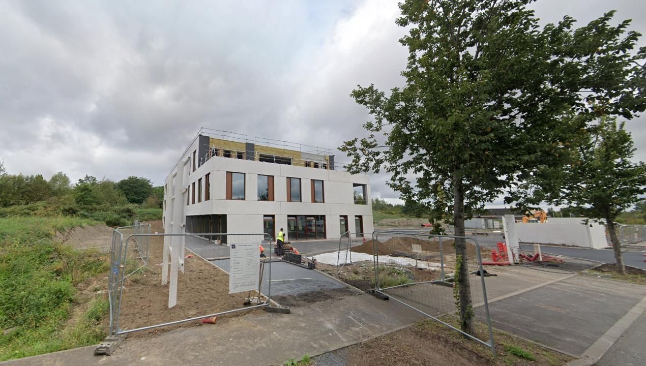 1680 m² pour ce bureaux en vente à Anzin