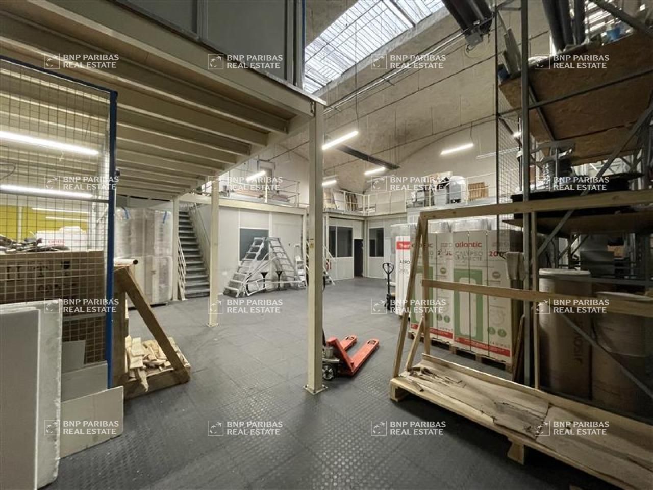 Location PME-PMI 598 m² non divisibles 94370 Sucy-en-brie