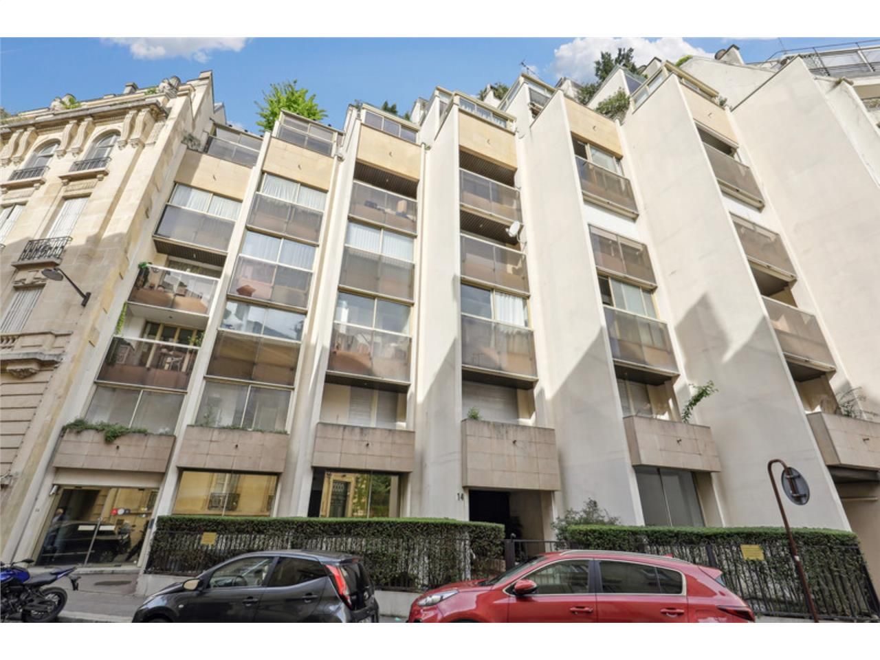 Alex Bolton vous propose à la location ou à la ve