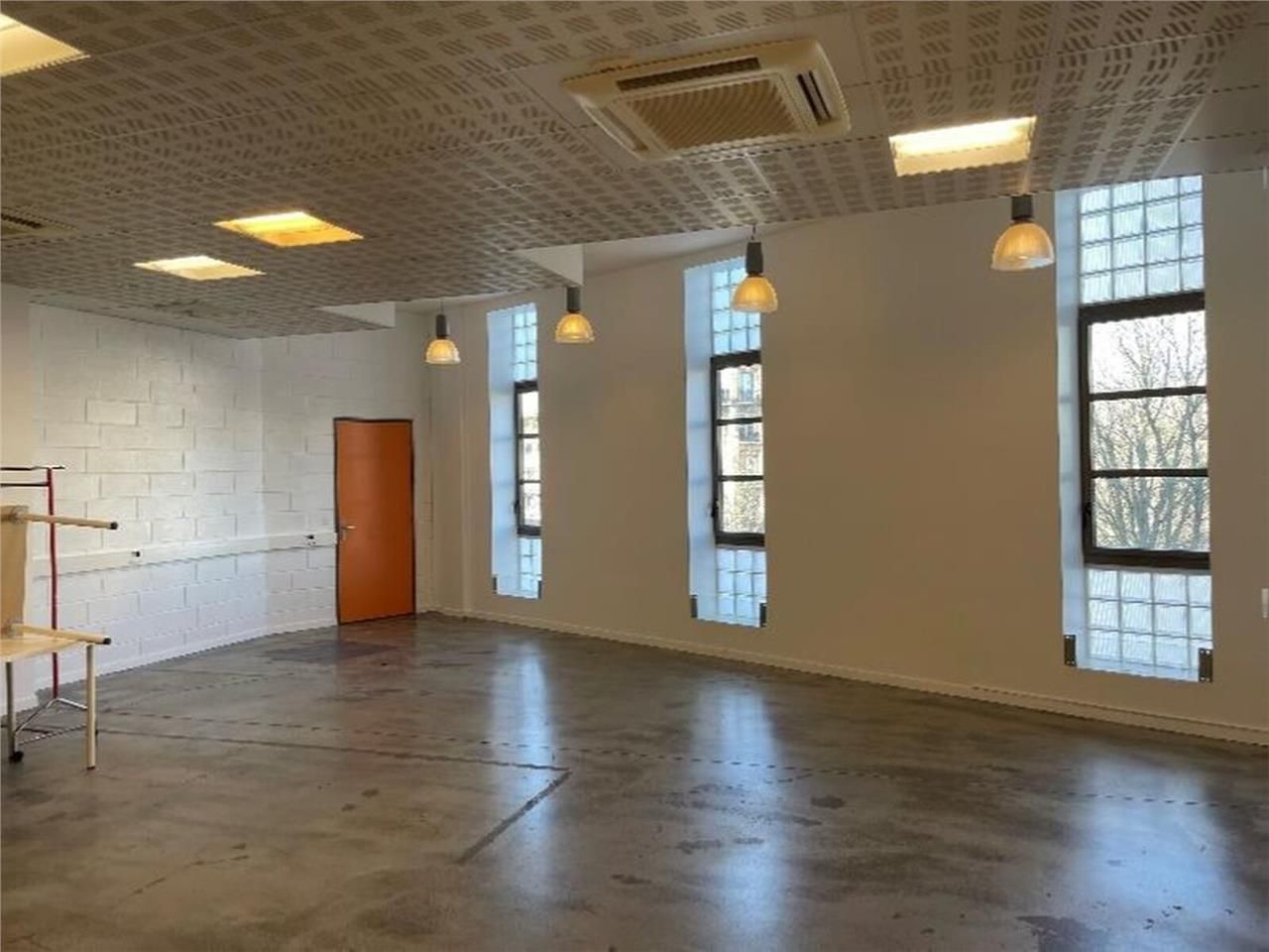 Alex Bolton vous propose à la location un espace 