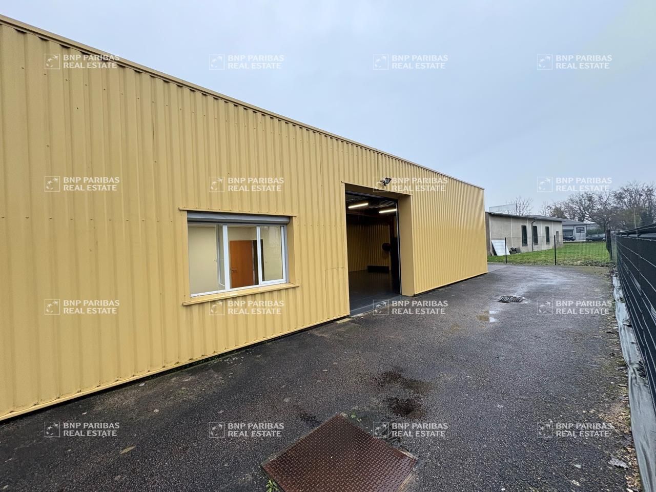 Location Activité 100 m² non divisibles 21000 Dijon