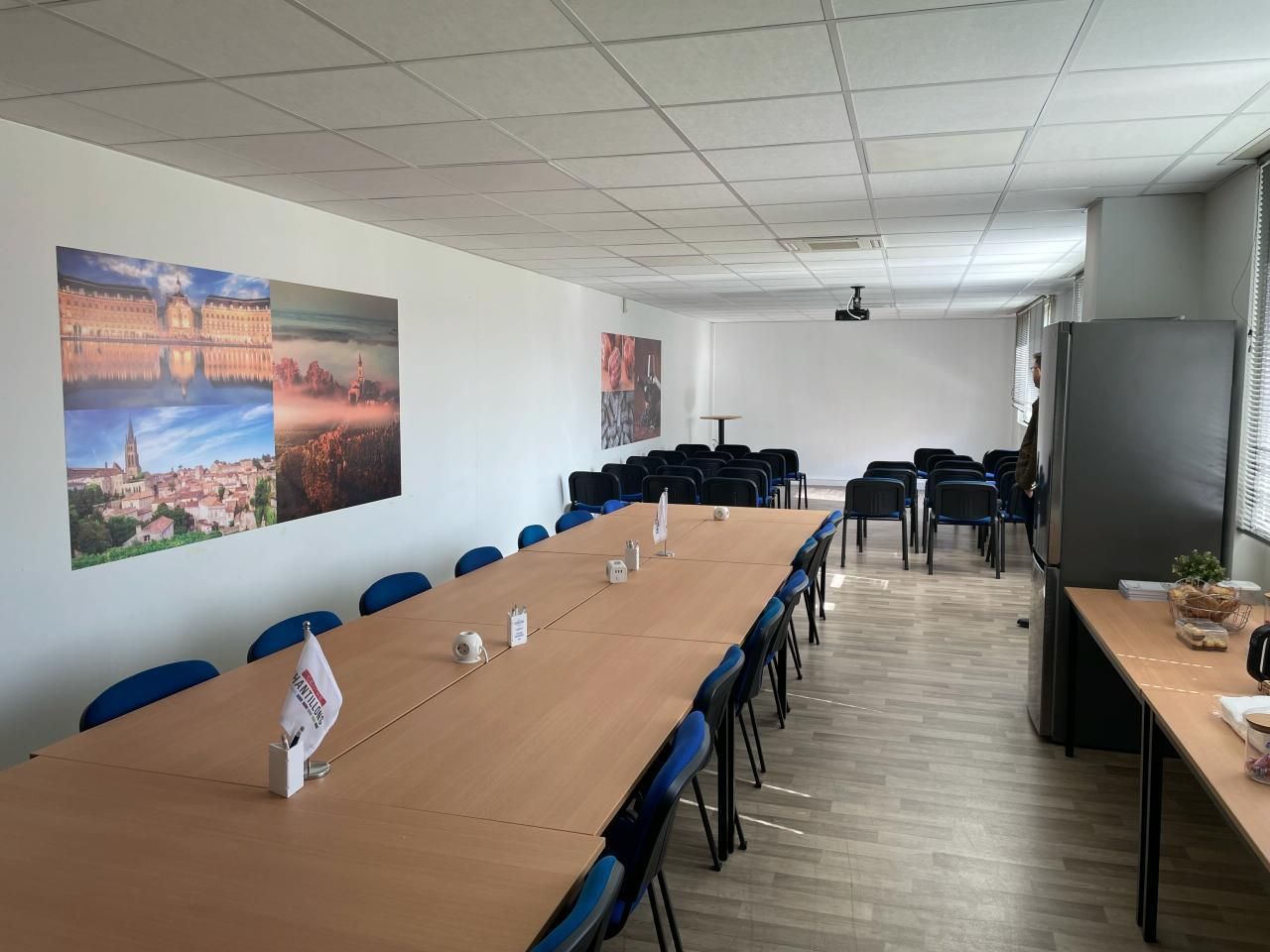 4860 m² pour ce activité en location à Carbon-blanc