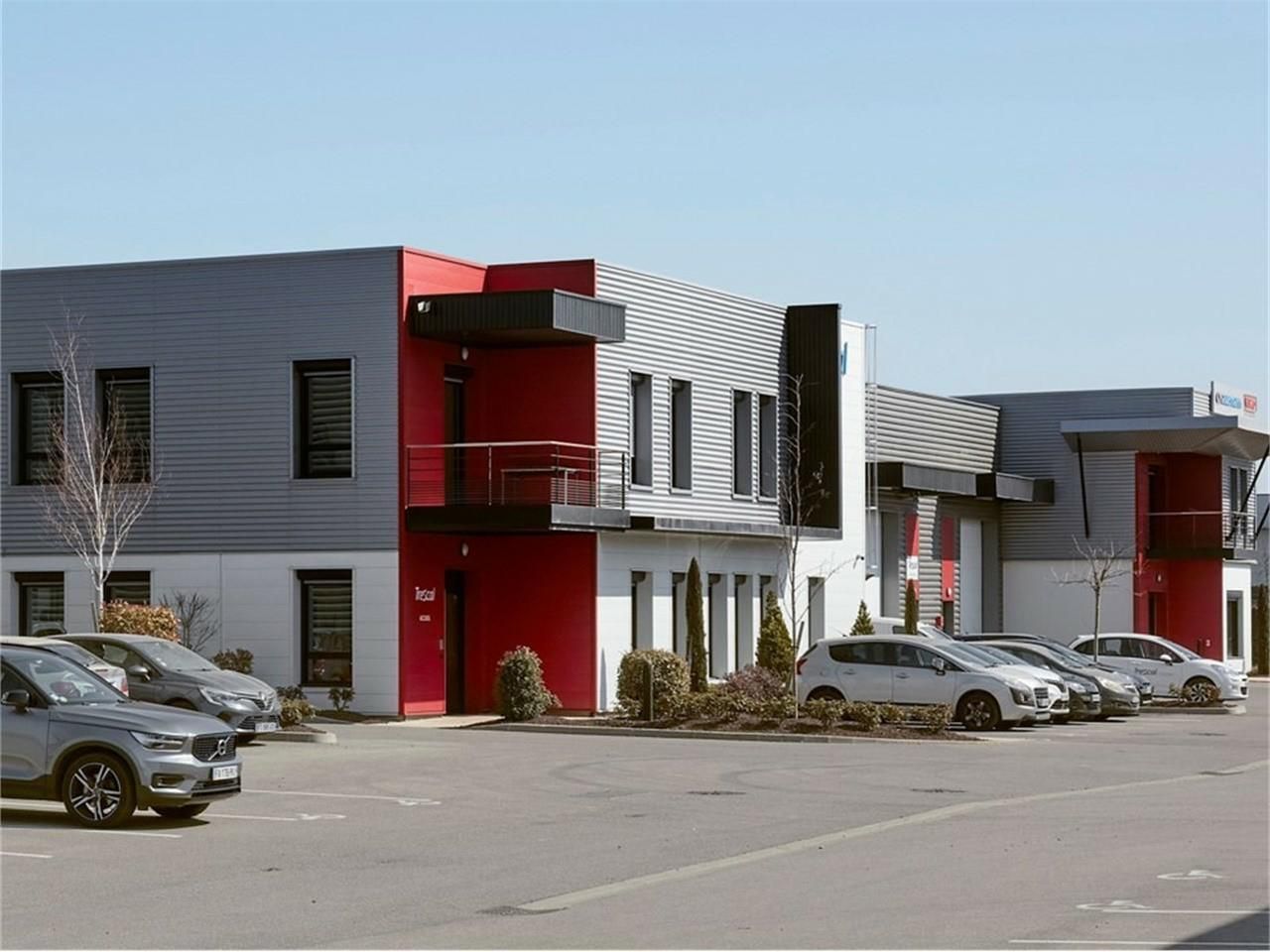 Location Activité 780 m² non divisibles 69800 Saint-priest