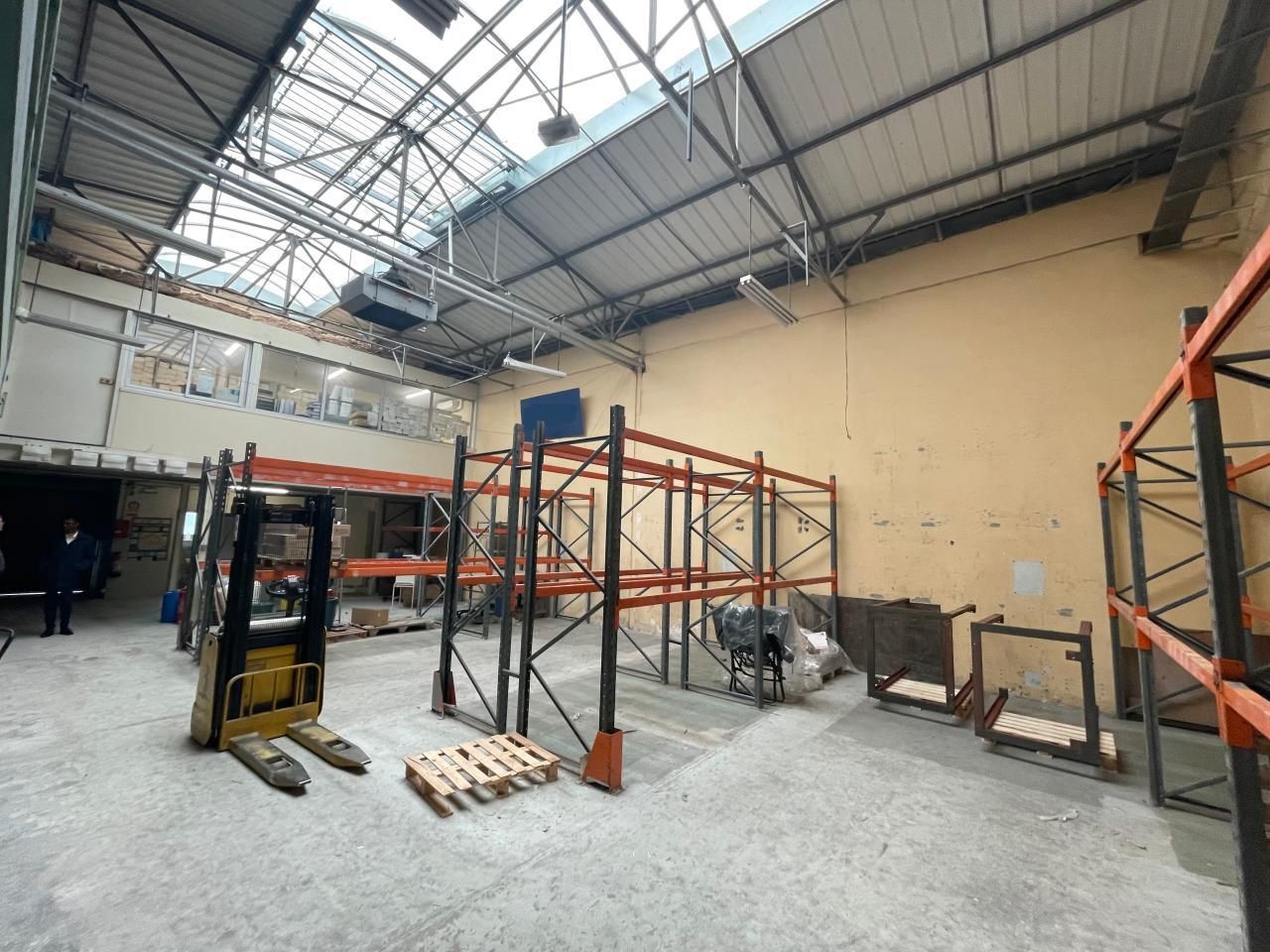 330 m² pour ce pme-pmi en location à Nanterre