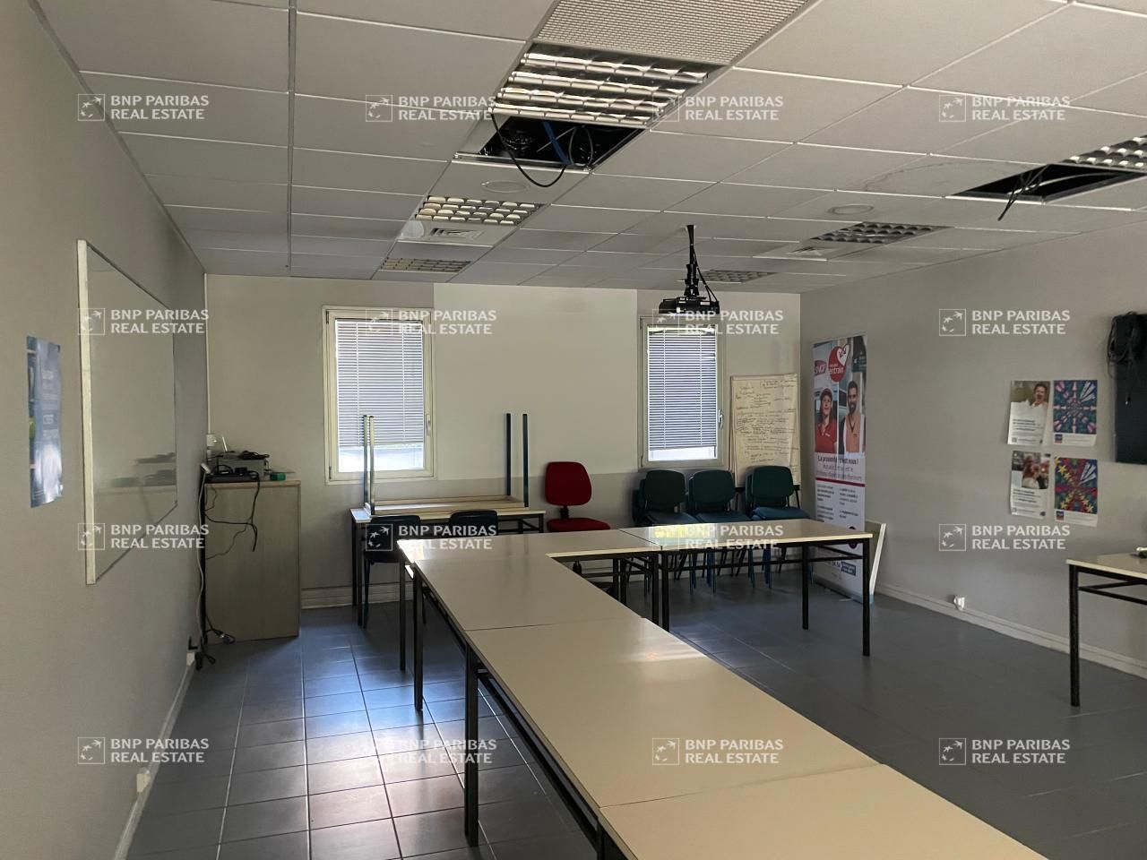 82 m² pour ce bureaux en location à Grenoble
