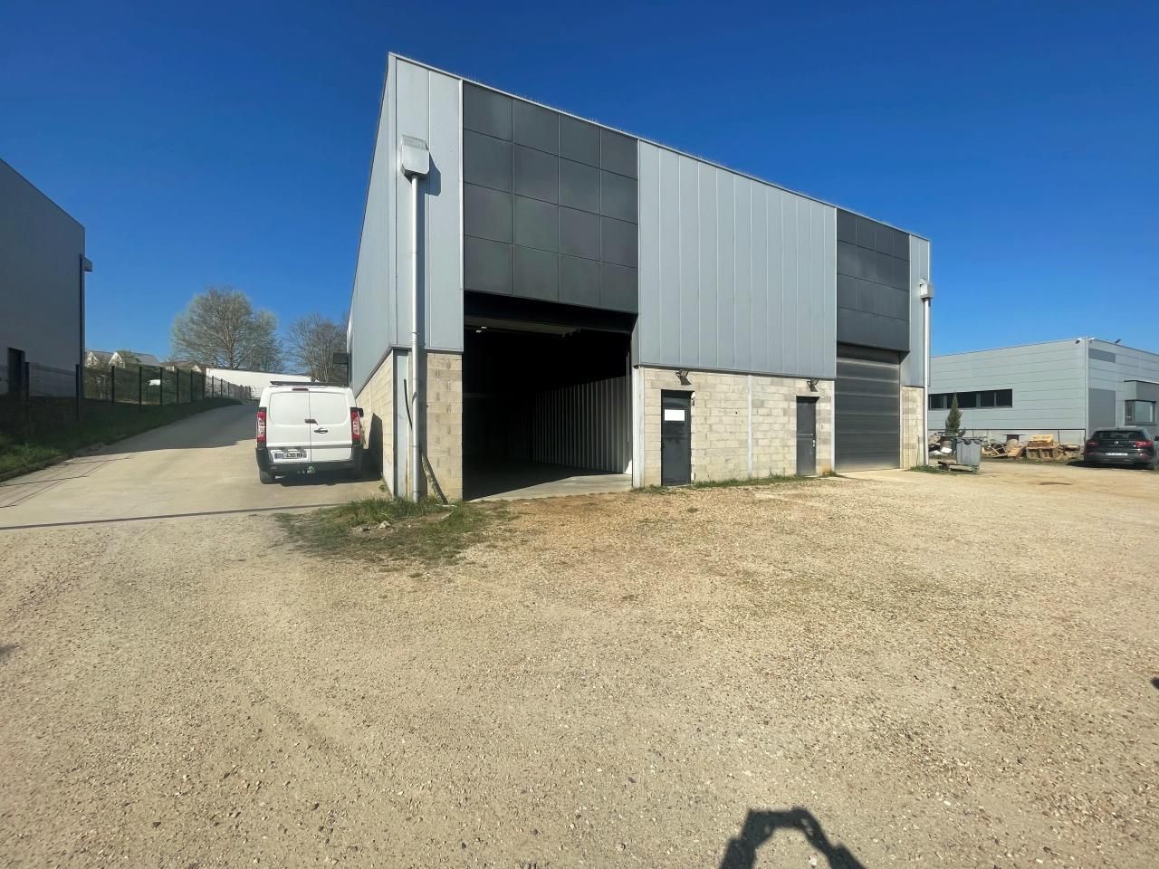 Location Activité 181 m² non divisibles 78920 Ecquevilly