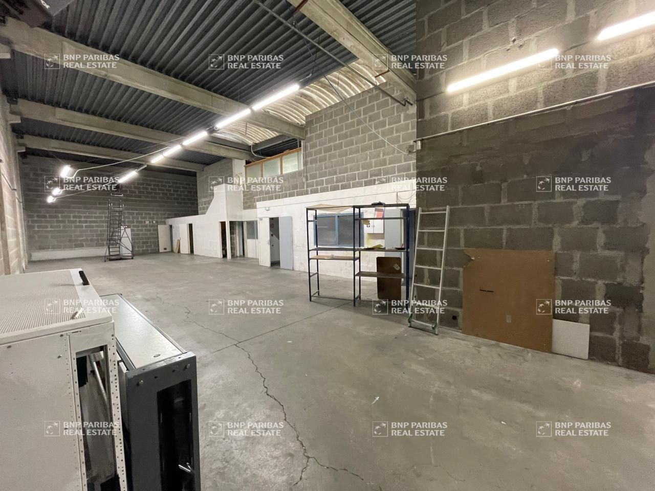 1160 m² pour ce pme-pmi en location à Noisy le grand