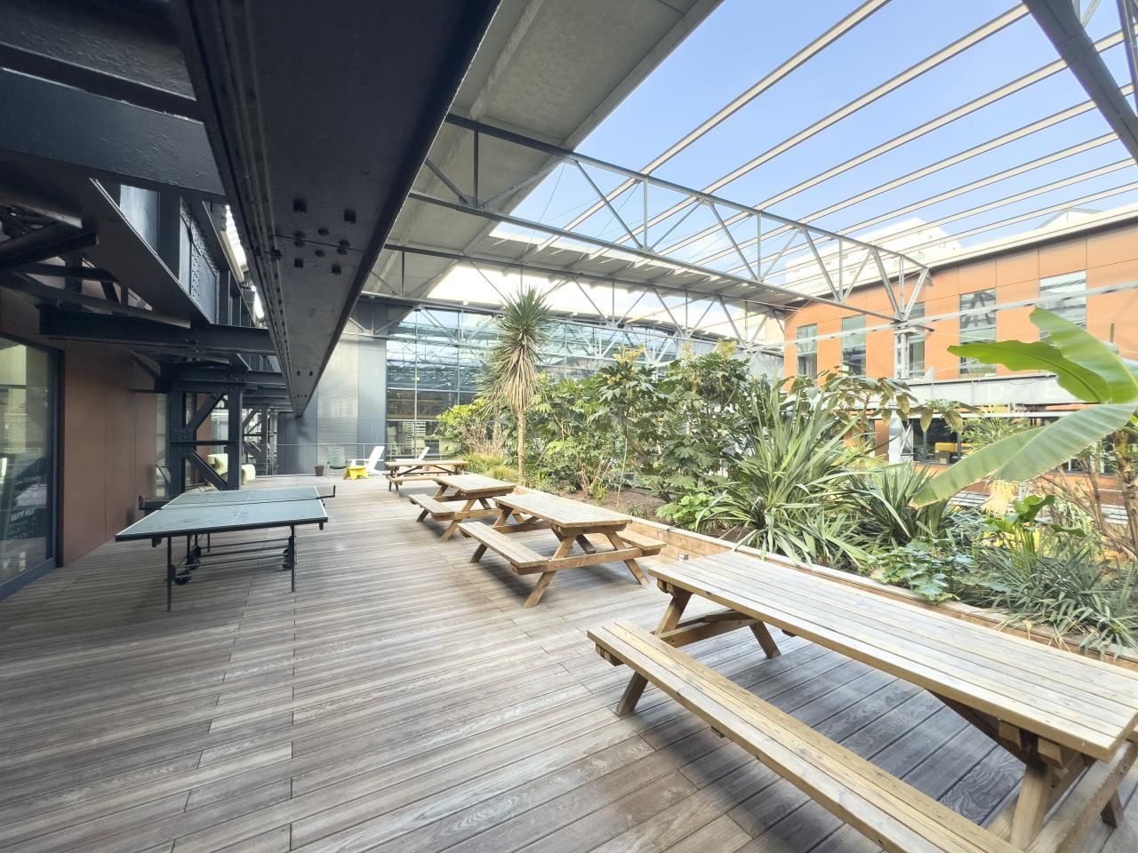 Location Bureaux 1256.5 m² non divisibles 93400 Saint-ouen-sur-seine