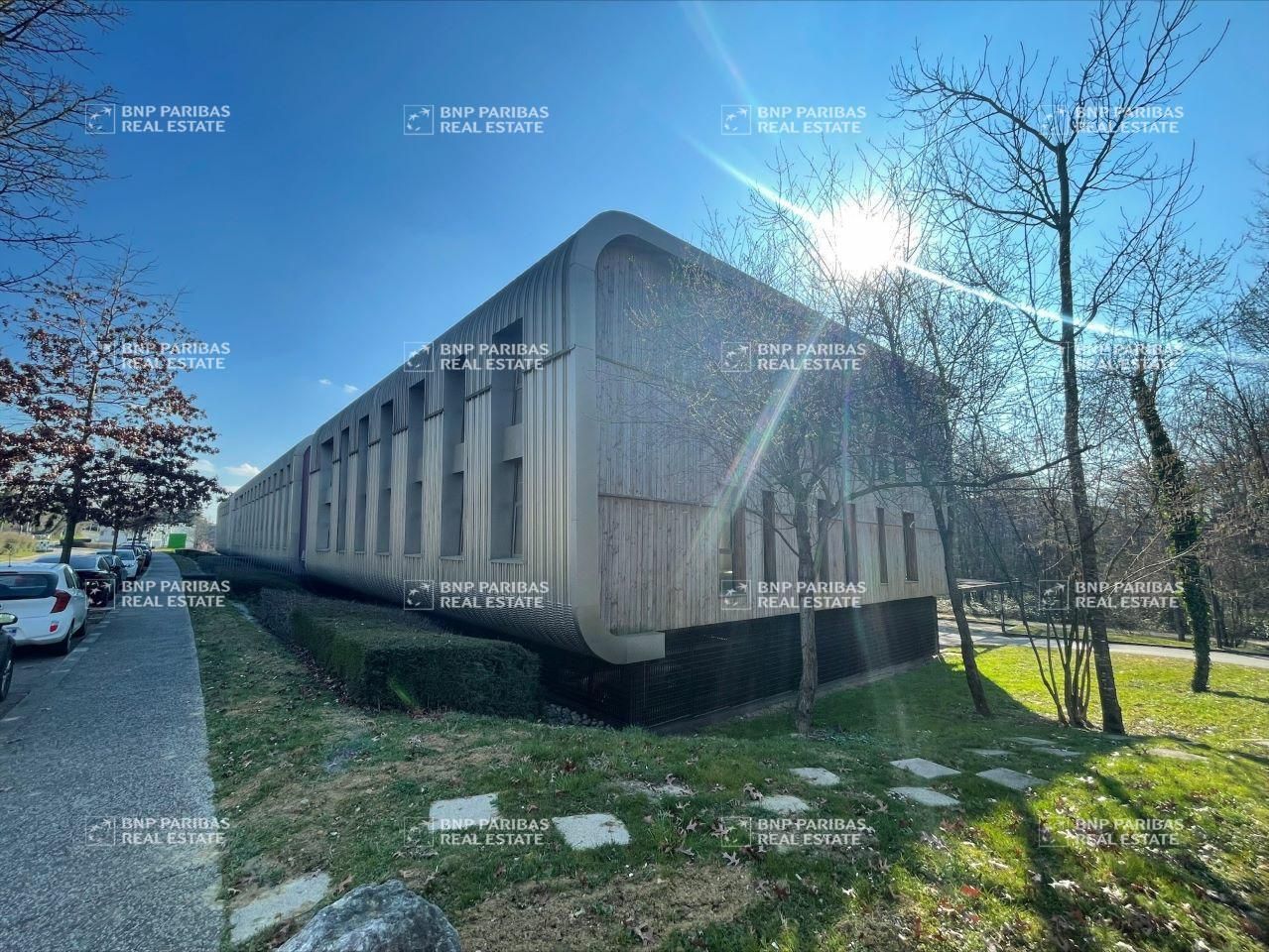 Location Bureaux 1501 m² divisibles 69760 Limonest